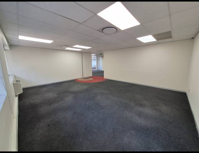 643M² OFFICE TO LET IN WOODMEAD